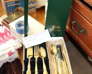 Natchez Gold flatware by Oneida for Rogers  4 place setting