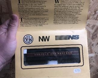 N&W Norfolk and western class J611 auxiliary water tender HO scale model train new old stock in original box