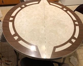 $30 - Vintage mid century table (has leaf to make bigger!) 