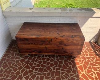 $10 - Cedar chest large trunk - same one in previous photo 