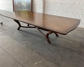 $5000
Traditional Dining Table by Baker Furniture Burlwood Brass Inlay
DIMENSIONS
132ʺW × 62ʺD × 31ʺH