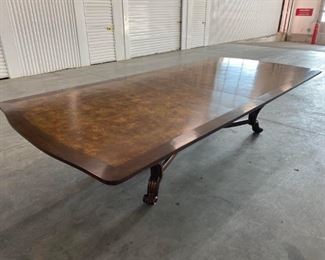 $5000
Traditional Dining Table by Baker Furniture Burlwood Brass Inlay
DIMENSIONS
132ʺW × 62ʺD × 31ʺH
