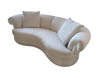 Sherrill Furniture Custom Made White Upholstered Sofa- 2 Available
$995 Each
DIMENSIONS
86ʺW × 38ʺD × 29ʺH