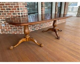 Traditional Century Furniture Clawfoot Dining Table
$1,995
DIMENSIONS
80ʺW × 47ʺD × 30ʺH
Table Leaves add 20 inches each. 2 leaves included