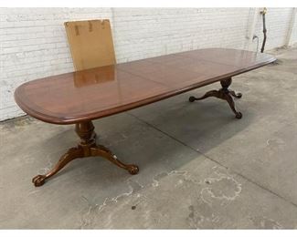 Traditional Century Furniture Clawfoot Dining Table
$1,995
DIMENSIONS
80ʺW × 47ʺD × 30ʺH
Table Leaves add 20 inches each. 2 leaves included