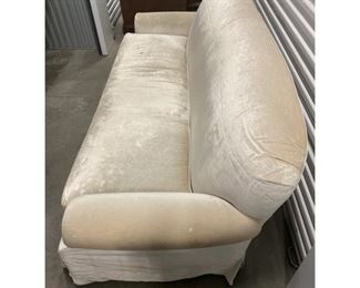 Swaim Furniture Contemporary White Sofa
$2,995
DIMENSIONS
96ʺW × 36ʺD × 36ʺH