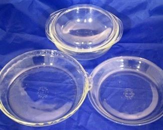 3 pc Pyrex baking dishes