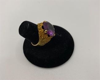18K  just over 9 g   TW size 7  $395.00 #247