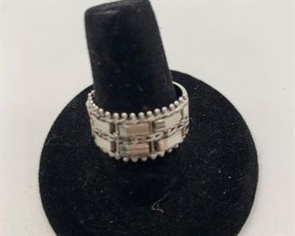 size 7.5    14K white gold    5.4 g    $195  #248