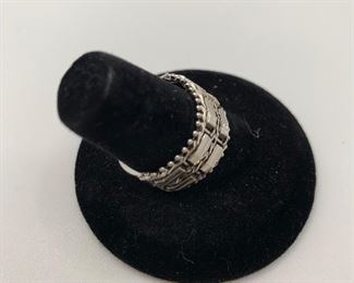 size 7.5    14K white gold    5.4 g     $195  #248
