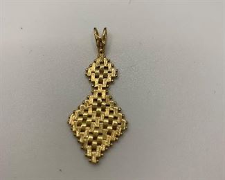 14K 3g charm $100 #259