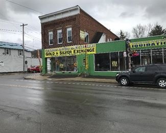 Hallenbeck Antiques & Estate Sales 