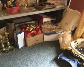 Miscellaneous in bedroom