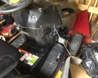 Storage building - PoulanPro riding lawnmower - works!