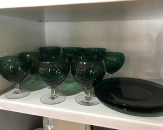 $ 40.00 - Take 50% off - Emerald green glass set. Includes 7 Brandy/Cognac glasses, 3 Wine glasses and 2 Dessert plates