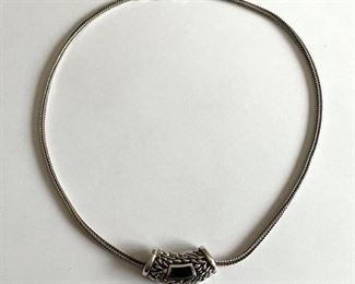 Sterling silver chain (17”) and pendant with onyx inset $25
Shipping $1.50