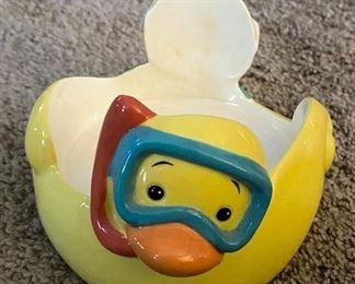 Double sided rubber ducky ceramic cup/soap/candle holder $5
Shipping = $3