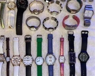 Mixed lot of 25 men’s and women’s watches (must be sold as lot) most need batteries $25
Shipping = $6
