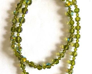 Vintage peridot crystal necklace 25” $20
Shipping = $1.50