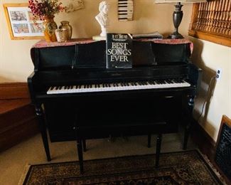 Julius Bauer piano
$200.00