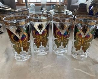 Amazing set of butterfly drinking glasses
$12.00 set 