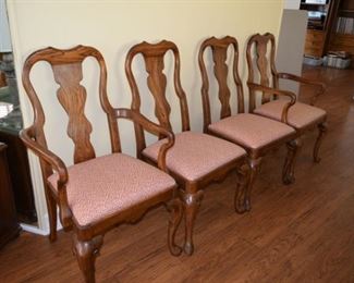Set of 5 Vintage Solid Wood Chairs $ 120