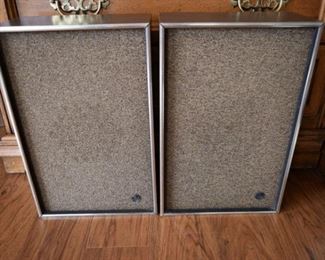 Pair of Book Shelf’s Speakers $30