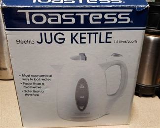 Toastess white electric jug kettle in box $30