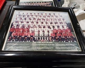 Vintage 1982 Chicago Bears team framed color photo with Walter Payton #34 Call 