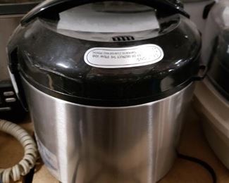 Aroma electric Rice Cooker $20