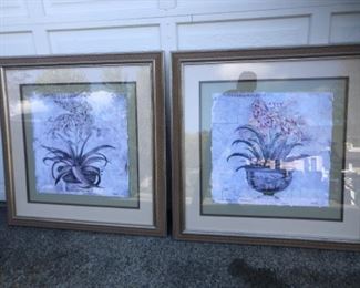 Pair of floral home Decour prints $ 40.00 