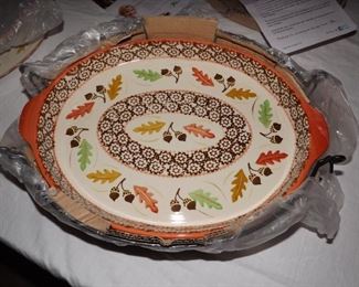 15.    temp-taion Old World oval baker w/lid. Acorns and leaves.  38.00