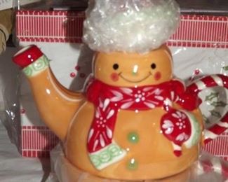 31.  Gingerbread tea pot.New  $12.00