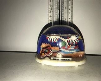 Six Flags Snow/Water Globe $10
