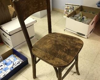 Chair $8

This item is pick up only after the stay at home mandate is lifted. 