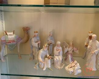 CYBIS Porcelain 9 Piece Nativity Set