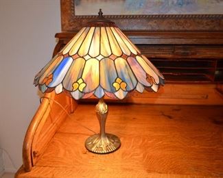 $150 Tiffany Style Table Lamp 
20"W x 21"H
