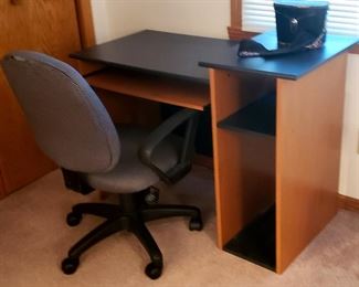 Small computer desk & adjustable pedestal chair