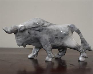 $15 - Stone Bull Carving / Sculpture - 8" LH