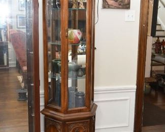 $85 - Vintage Lighted Display Cabinet - 24" L x 11" W x 72" H