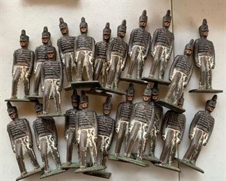$65 for set - Vintage Lead Toy Soldiers, Set of 21 