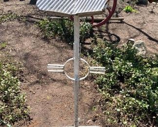 $45 - Metal Stand / Reading Stand