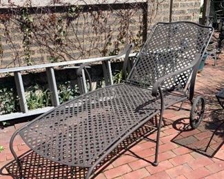 $60 - Aluminum Garden Lounger / Reclining Lounge Chair