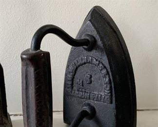 $15 - Antique Sad Iron