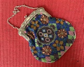 $65 - Vintage Beaded Purse / Handbag