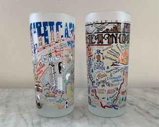 $12 - Set of 2, Souvenir Frosted Glass Set - Chicago and Illinois (by Catstudio)