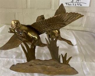 # 276	Brass Duck Statue -  9 1/2" x 11" x 9 1/2"    	$14
