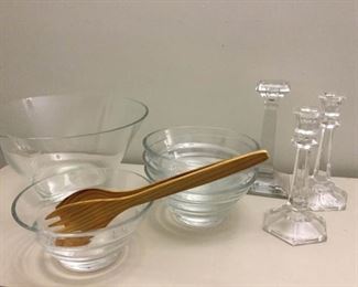 Glass serving bowls, small bowls and candlesticks https://ctbids.com/#!/description/share/387140