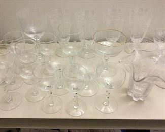 Fostoria glass, and others - large lot https://ctbids.com/#!/description/share/387148