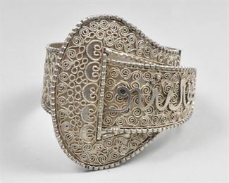 Silver Buckle Bracelet Middle Eastern Hinged